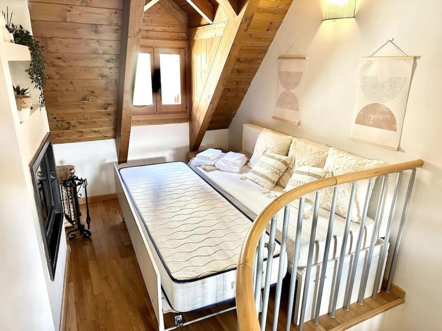 Duplex En Сальєнт-де-Гальєго Екстер'єр фото